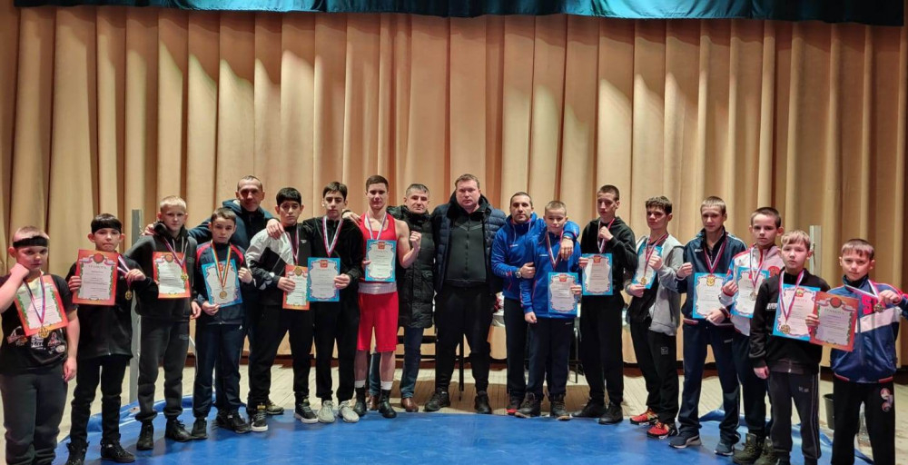 12 спортсменов Федерации бокса города Шахты завоевали золотые медали