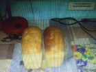 Две буханки хлеба с начинкой из 18 телефонов передали в колонию под Шахтами