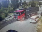 Водителя большегруза, провозившего по улицам Шахт щебень без полога, оштрафуют