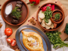«Такого вы ещё не пробовали!»: в Шахтах открылся первый ресторан «Старик Хинкалыч»