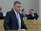 ЛДПР предложила запретить курьерам на электросамокатах ездить по тротуарам