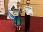 Две пары малышей заняли первые места на областном конкурсе «Спортивные танцы Дона». 