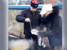 Александровск-Грушевские казаки проводили масленицу благотворительным обедом
