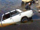 В Шахтах утопленный угонщиками ВАЗ-2105 подняли со дна водохранилища