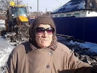 Шахтинец сделал работу за администрацию: нанял трактор для расчистки улицы