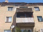 Расселение по плану – в 2027 году: жители аварийного дома в Шахтах бьют тревогу из-за его состояния