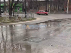 Центральную улицу города Шахты топит канализация 