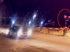 В Шахтах на видео попал проезд на красный свет светофора на железнодорожном переезде