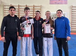Спортсмены из Шахт заняли лидирующие позиции на соревнованиях по тхэквондо 