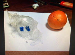 Сотрудник ГУФСИН не съел апельсин, а нашел в нем наркотики