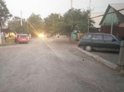 В День Шахтера пьяный 62-летний водитель сбил двух женщин и врезался в забор в Шахтах