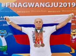 «К России отношение супер, обращаются - «товарищ!»: шахтинский пловец Валентин Заболотный покорил Корею на чемпионате мира