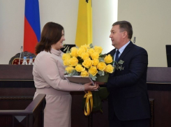 Глава города Шахты Ирина Жукова отмечает День Рождения