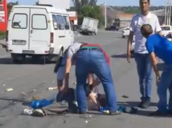 В Шахтах прямо на пешеходном переходе сбили человека