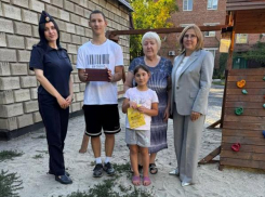 Полицейские помогли шахтинским школьникам подготовиться к учебному году