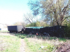 В Шахтах с рельсов сошли два грузовых вагона