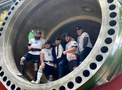 Силачи сдвинули атомный реактор 