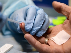 Шахтинцев приглашают бесплатно сдать анализы на ВИЧ и проверить свое здоровье