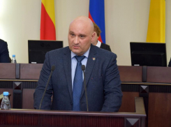 Общественник Роман Кашаев возмущен ремонтом водо-магистрали, которая вовсе не аварийная