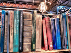 В четверг звезды советуют не торопиться 