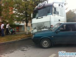 В часы пик в Шахтах в районе ХБК случилось три ДТП