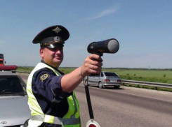 Шахтинским сотрудникам ГИБДД запретили использовать ручные радары