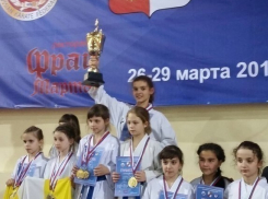 Шахтинская каратистка выиграла турнир в Орле