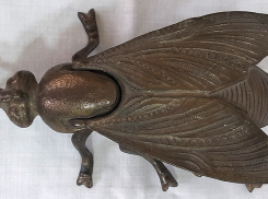 Пепельница «Муха»: много лет назад в шахтинский музей был передан интересный экспонат