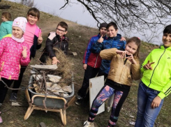 А вам слабо? Маленькие шахтинцы мотивируют взрослых на уборку города