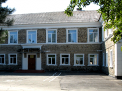 В Шахтах во время выпускного упала газовая труба