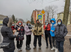 Шахтинские библиотекари дарили книги