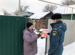 Шахтинцам напомнили о важности соблюдения правил пожарной безопасности