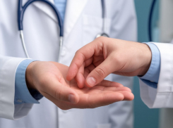 Количество заболевших ОРВИ и гриппом увеличилось почти в двое за последний месяц в Шахтах