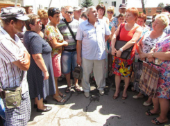 Шахтеры «Кингкоула» из Гуково неподалеку от Шахт решили начать голодовку