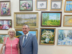 Шахтинский краеведческий музей открыл выставку мастеров художественного искусства
