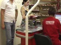 Укравший из супермаркета бутылки с дорогим алкоголем, деликатесы и икру шахтинский девятиклассник отделался строгим внушением