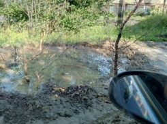 «Ни пройти, ни проехать», - рассказывают жители переулка Ударный в Шахтах