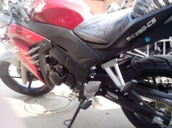 В Шахтах ВАЗ столкнулся с мотоциклом без номеров - два человека пострадали