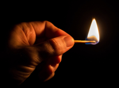 Вынесен приговор шахтинцу, случайно облившему дочь горящим бензином