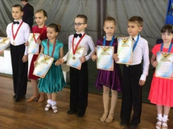 Победителями всероссийского турнира по спортивным танцам стали воспитанники «Па+Па» из Шахт