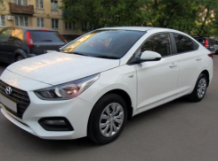 В Шахтах на Красина угнали «Солярис»