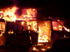 Шахтинец из ревности сжег автобус