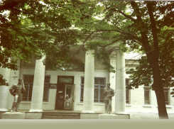 Здание, которого уже нет: полвека назад в посёлке Артем действовал настоящий культурный центр  