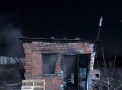 В Шахтах в пожаре на мукомольном заводе погиб мужчина