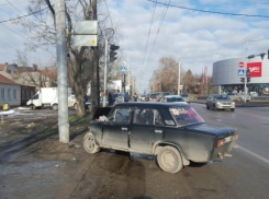 Водитель в Шахтах сбил школьницу на пешеходном переходе