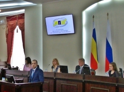 Молодежный парламент Шахт возглавил член городской Общественной палаты Ярослав Стуров