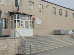 В клубе имени Л. Красина в Шахтах идёт ремонт кровли