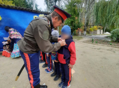 Юные воспитанники приобщались к традициям: в детсаду №28 и 23 школе прошли посвящения в казачата