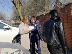 В «гости» к должникам нагрянули шахтинские приставы
