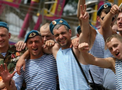 Новый «Форсаж», День ВДВ и футбол: куда сходить в Шахтах на этой неделе?